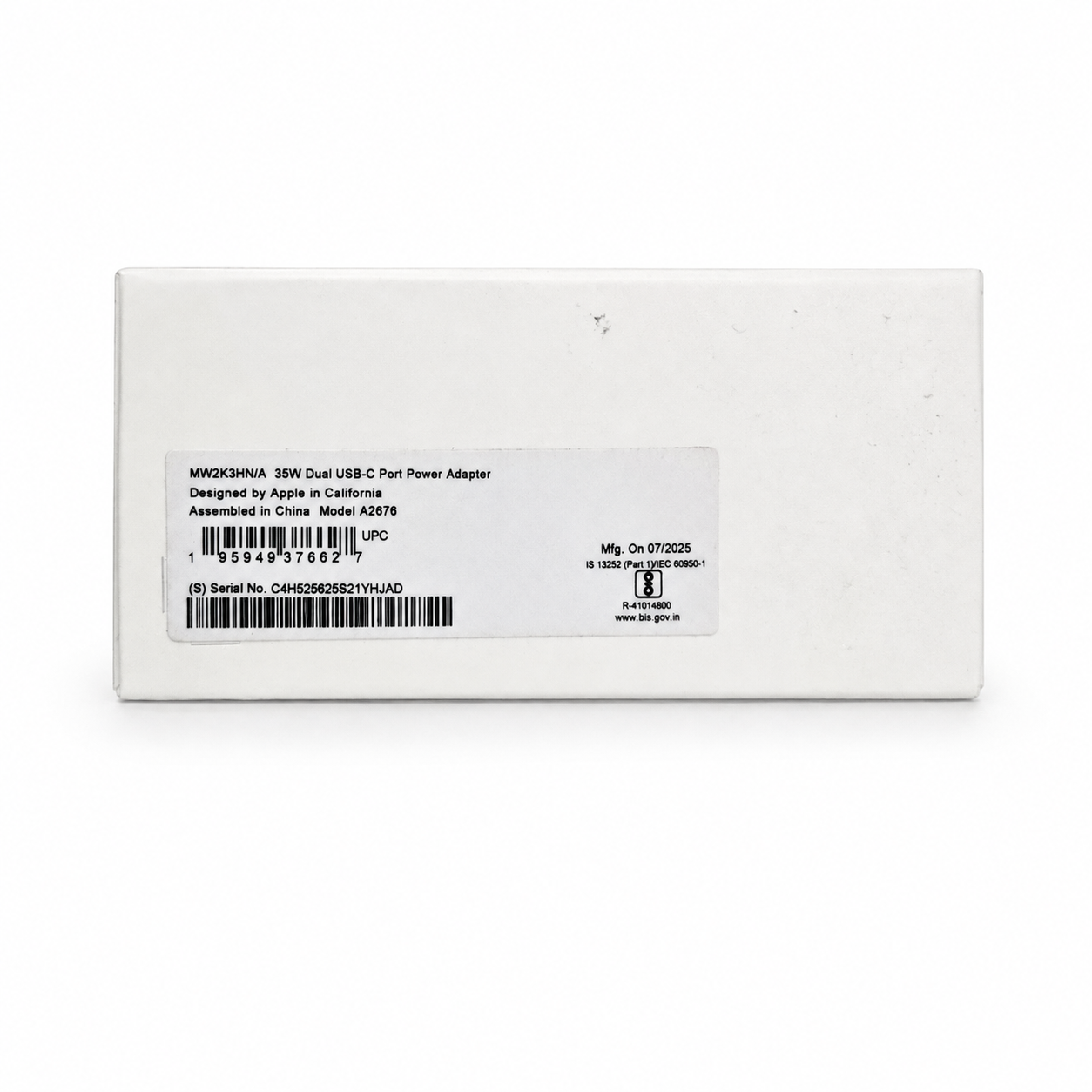 Apple 35W Dual USB-C Port Power Adapter packaging - details